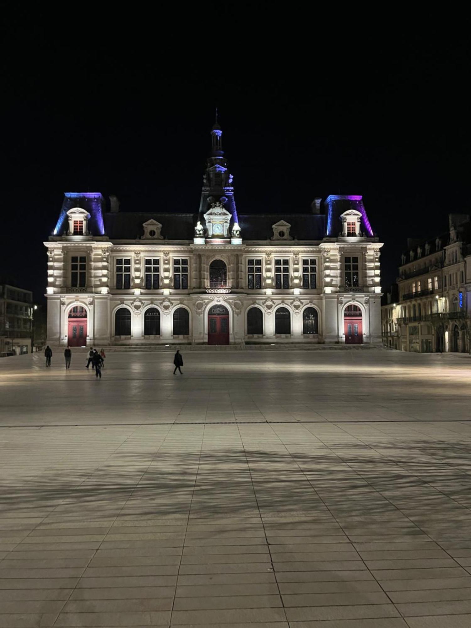 דירות פואטייה Le Cosy Du Marche Notre-Dame מראה חיצוני תמונה